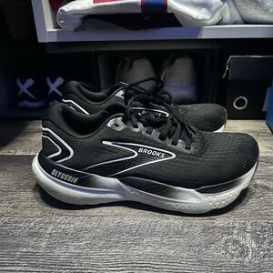 Brooks Black Running Shoes